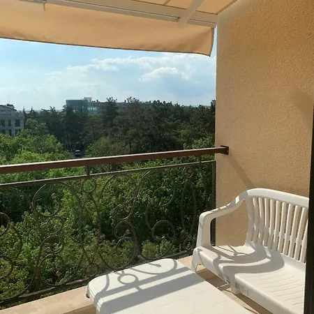 Happy Smiles Apartment Pomorie